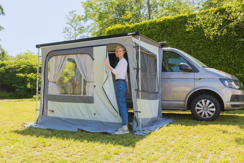 Te-ai blocat în rutina de camping? 5 moduri de a-ți revitaliza cortul de marchiză în 2026 - EVONomad