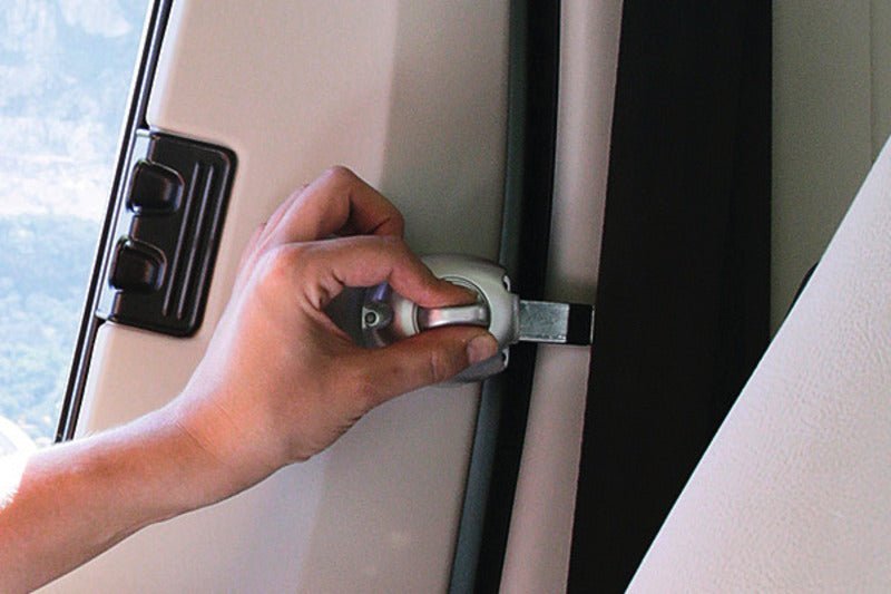 Antifurt pentru rulotă – sisteme de securitate pentru camping - EVONomad