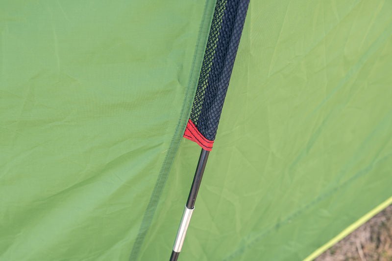 Cort Blackout de la Coleman Darwin 4 - EVONomad