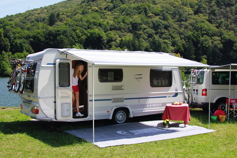 Marchiza CaravanStore - Marchiza usoara pentru sina de protectie - EVONomad