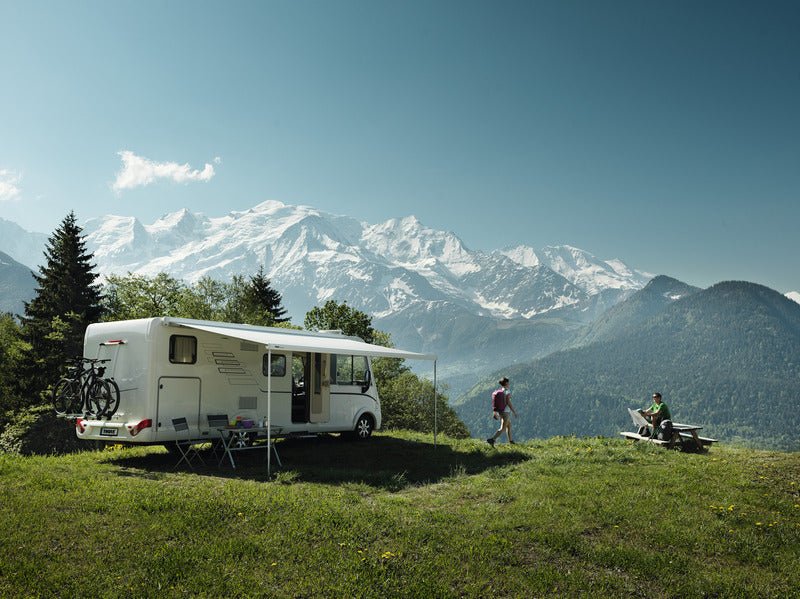 Marchiza de perete Thule Omnistor 8000 cu kit motor EM de 230V - EVONomad